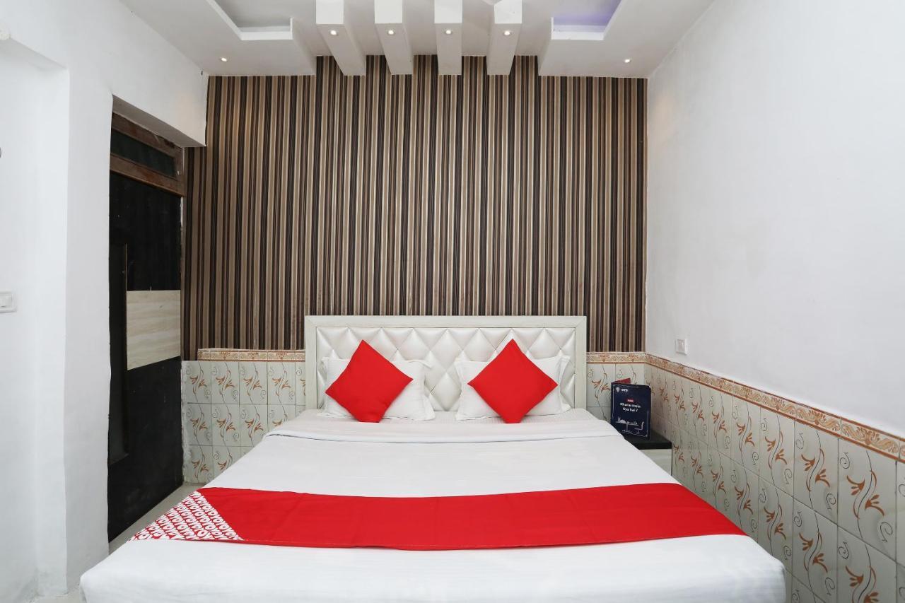 Oyo 29294 Tripathi Guest House Kanpur Exterior photo