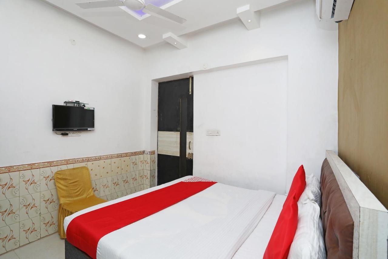 Oyo 29294 Tripathi Guest House Kanpur Exterior photo